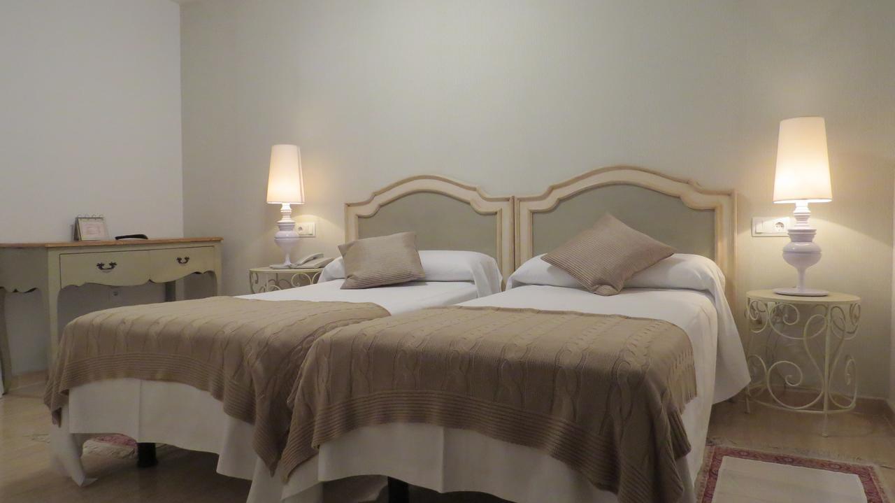 Hotel Rural Eloy Banos De Montemayor Bagian luar foto